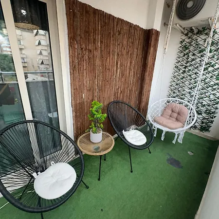 Apartamento Gjonis House *